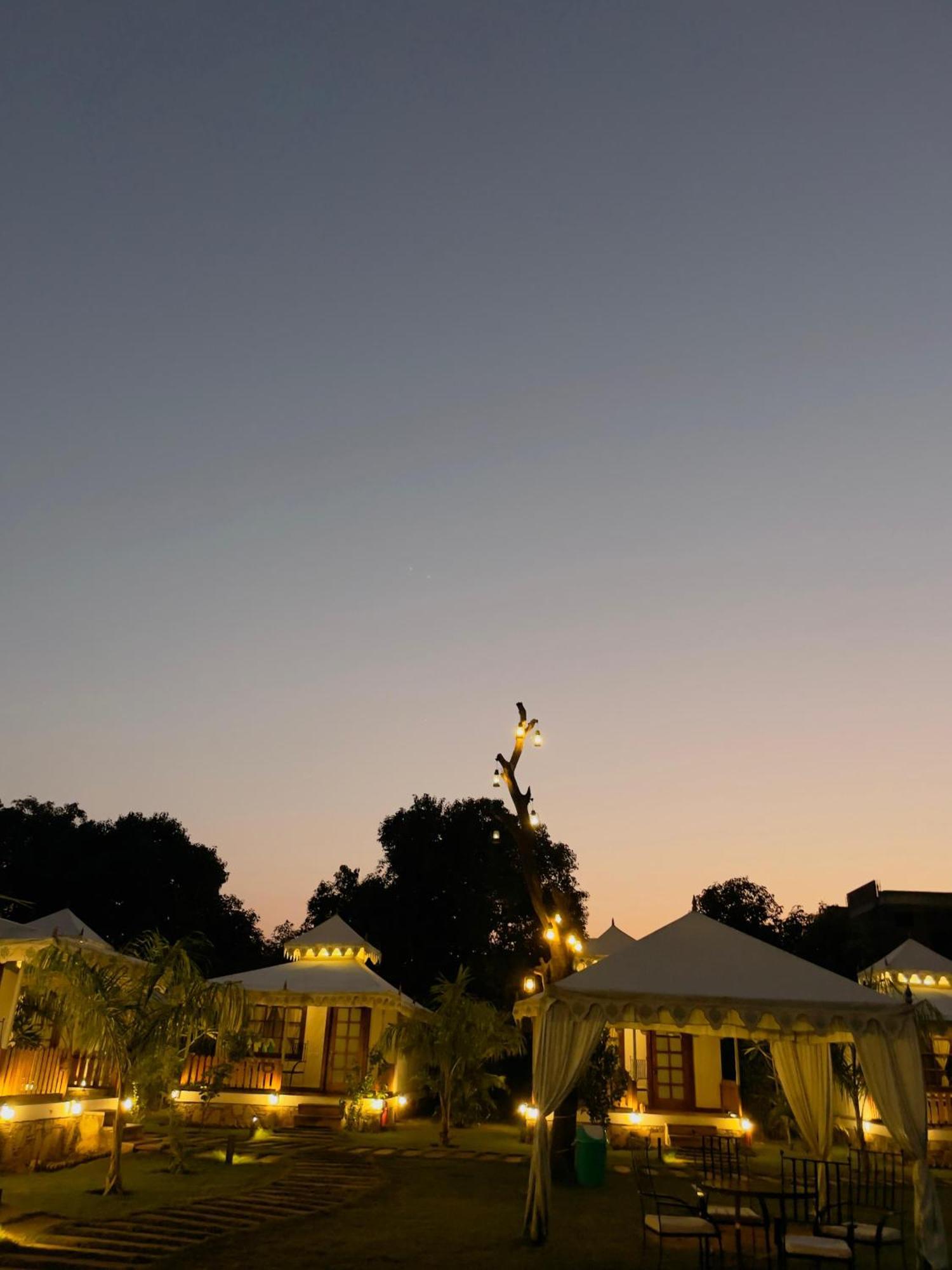 פושקאר Ananda Resort מראה חיצוני תמונה
